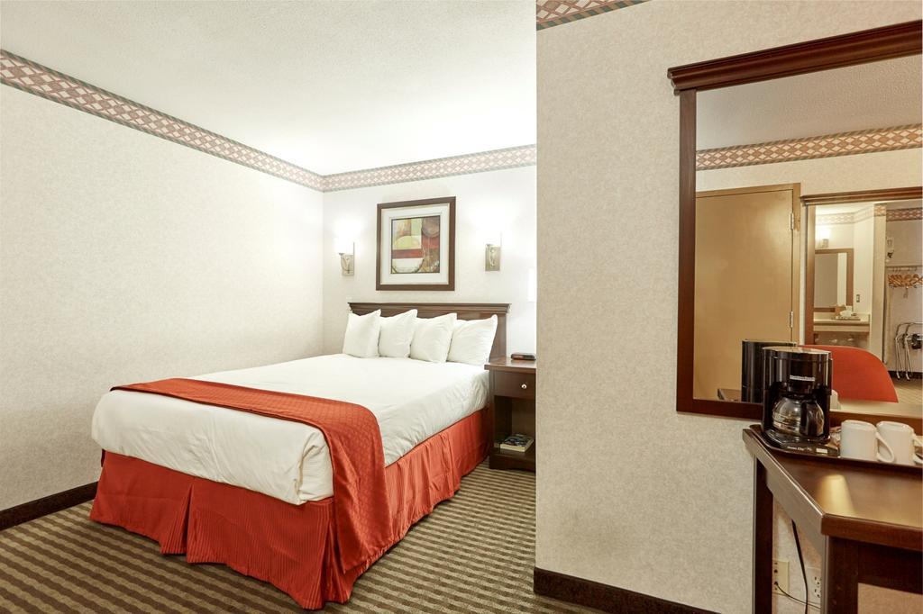 فندق Ramada By Wyndham أبوتسفورد الغرفة الصورة