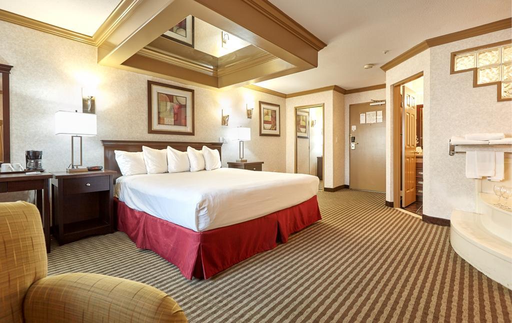 فندق Ramada By Wyndham أبوتسفورد المظهر الخارجي الصورة
