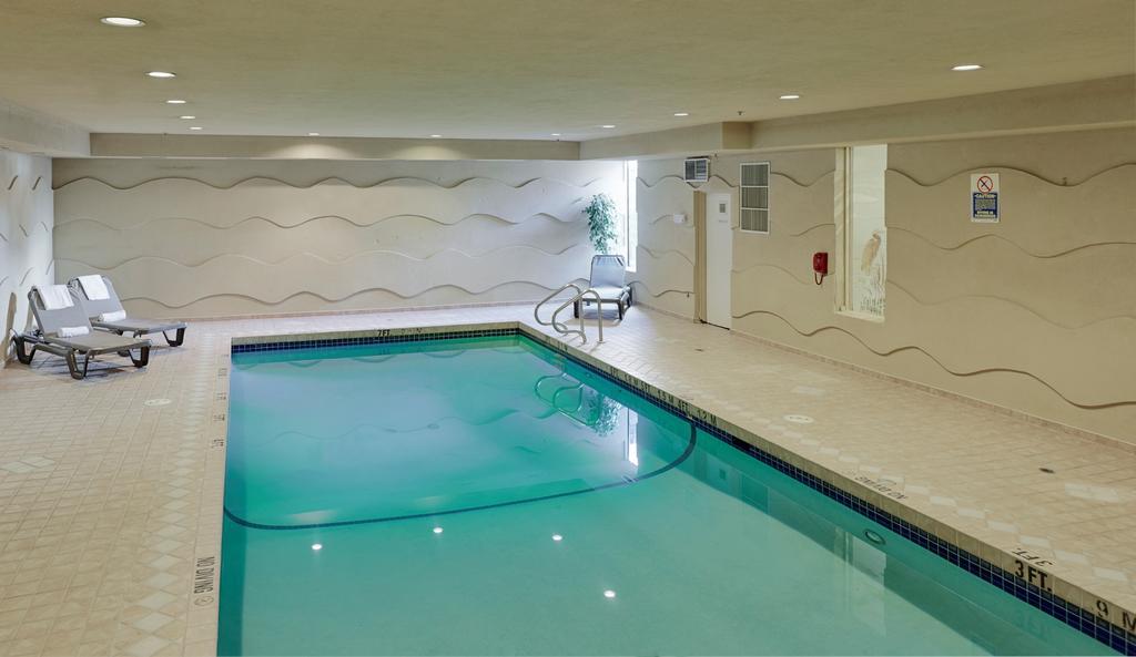 فندق Ramada By Wyndham أبوتسفورد المظهر الخارجي الصورة