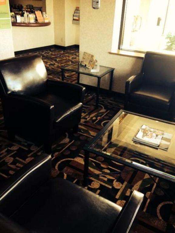 فندق Ramada By Wyndham أبوتسفورد المظهر الخارجي الصورة
