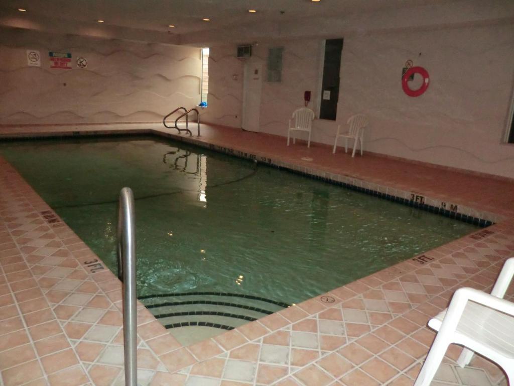 فندق Ramada By Wyndham أبوتسفورد المظهر الخارجي الصورة